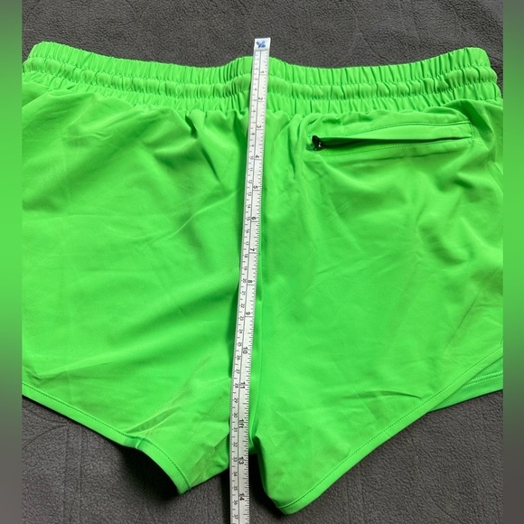 ZYIA women’s green active shorts L NWT - Picture 7 of 9
